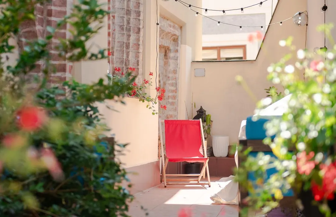 Women'S Only Hostel - Female Only-1